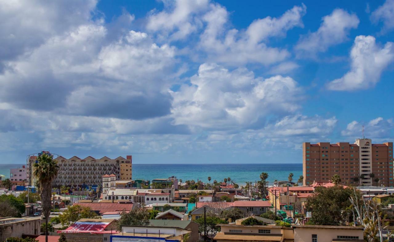 3 Dolphins Apartment Росарито Екстериор снимка
