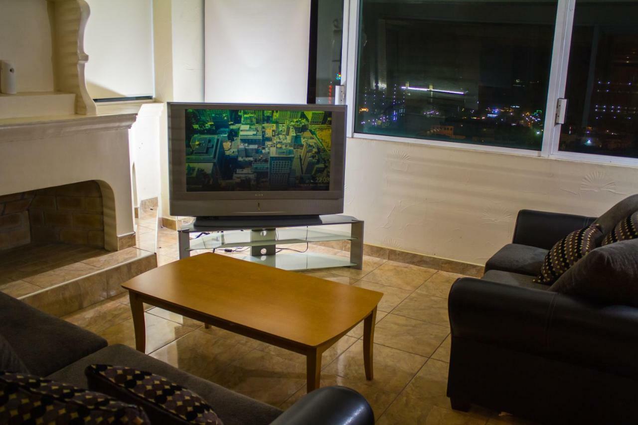 3 Dolphins Apartment Росарито Екстериор снимка